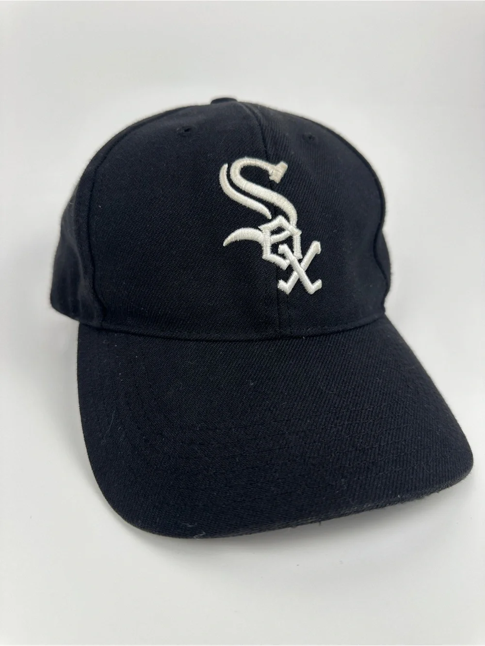 Chicago White Sox Genuine Merchandise Black Baseball Cap